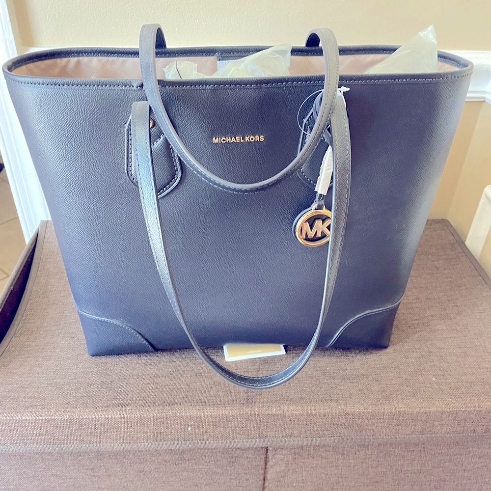 Authentic Michael Kors, large tote, navy blue